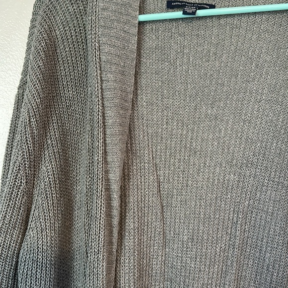 American Eagle Cover up sweater - Picture 3 of 4